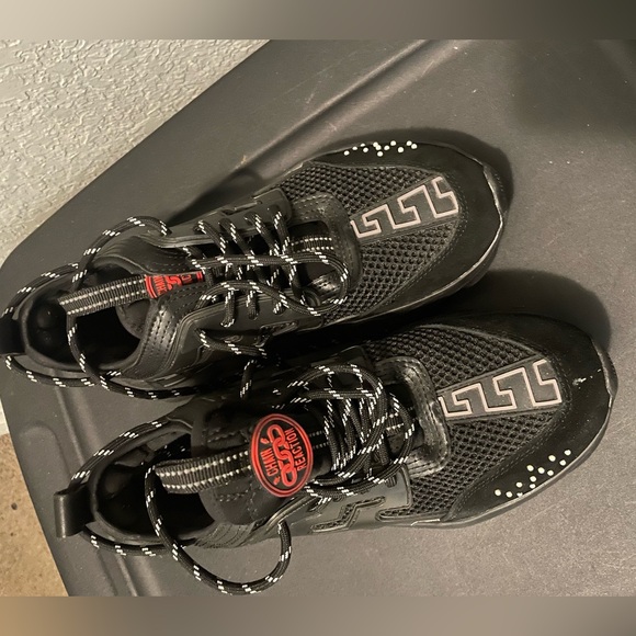 Black Designer shoes size 7 - Picture 6 of 7